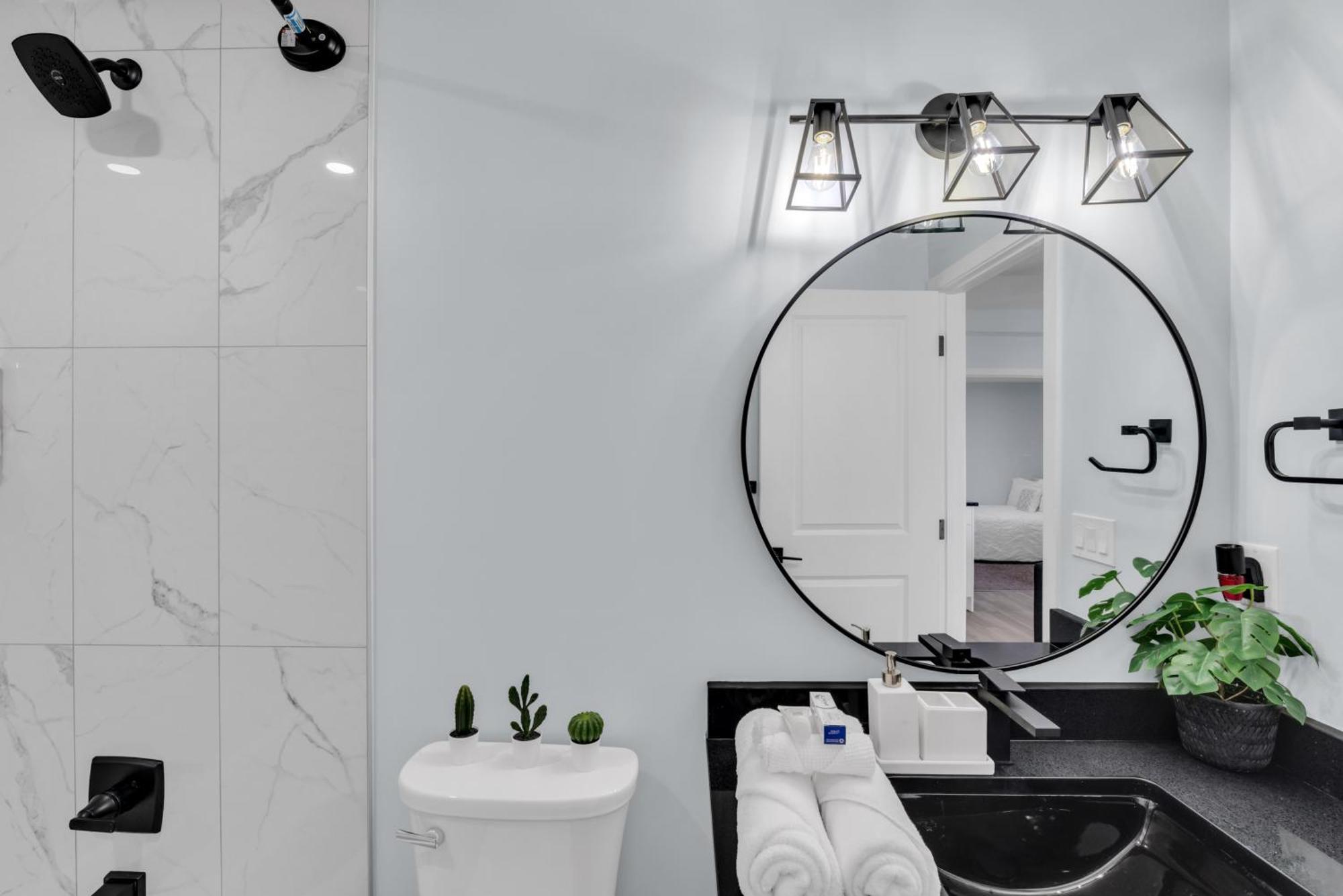 You Will Love This 2Br Guest Suite In Se Calgary Luaran gambar